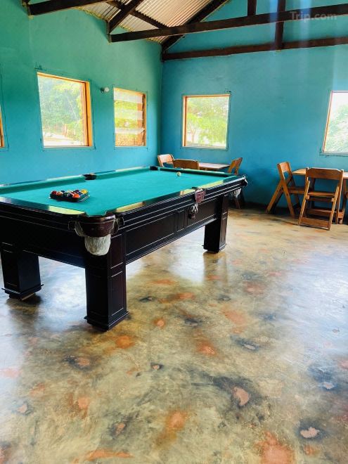 The pool table lounge